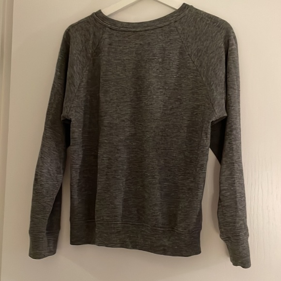 Filippa K grey long sleeve - Picture 5 of 6